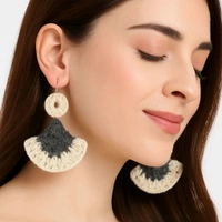 R BIM woolan eairring and puls handicraft