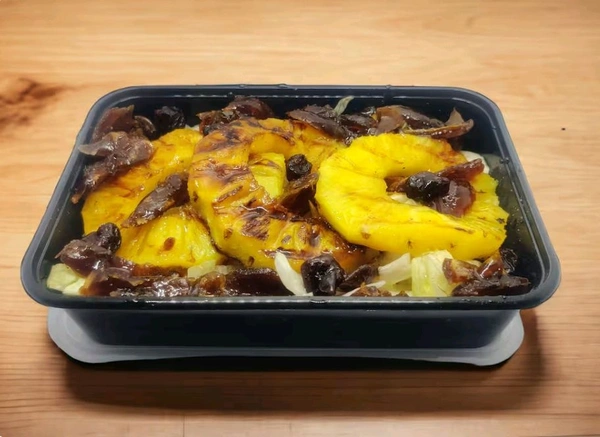 Grilled Pineapple Dates Salad