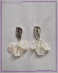 SNOWFLAKE PETALS