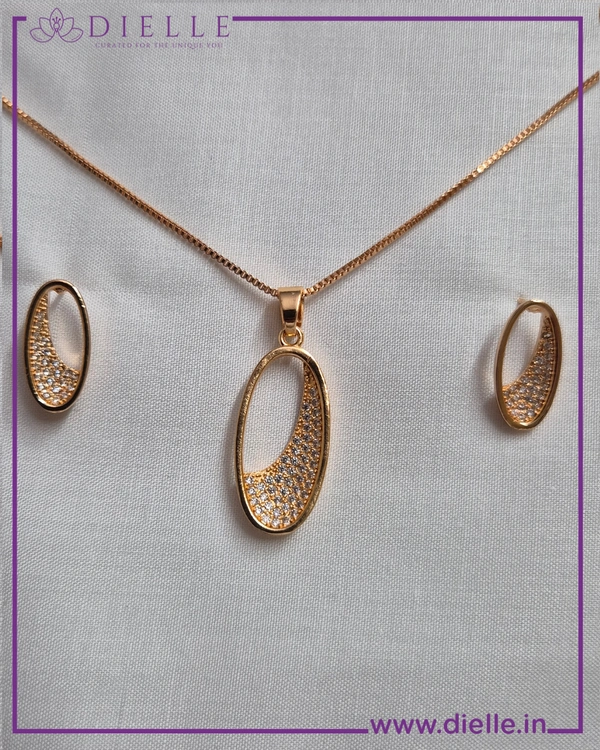DIAMOND ARC SET