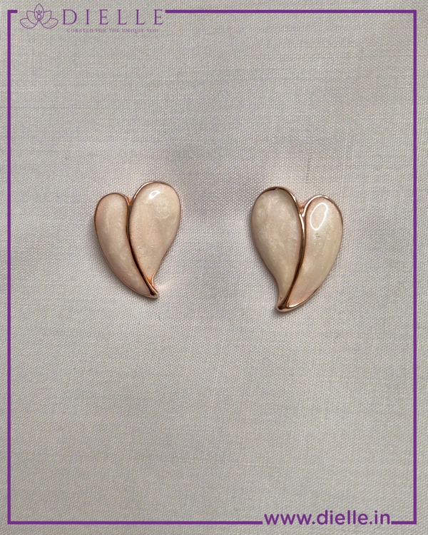WHITE LOVE