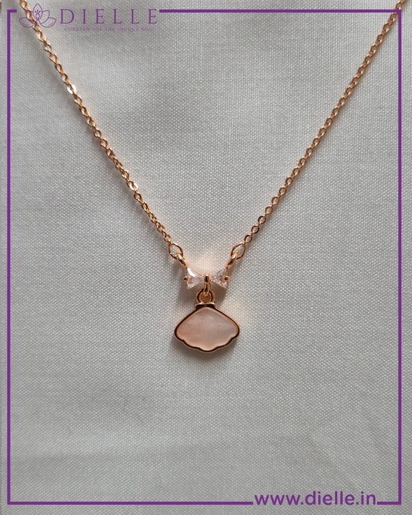 SEASHELL ELEGANCE