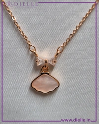 SEASHELL ELEGANCE