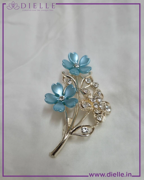 OCEAN FLOWER PIN