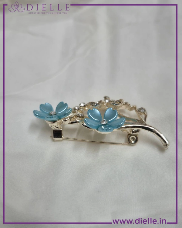 OCEAN FLOWER PIN