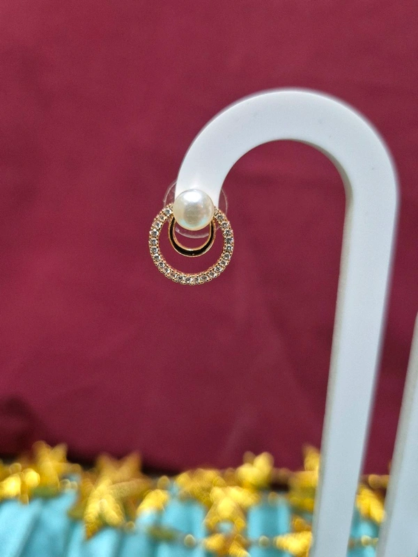CIRCLE OF SPARKLE