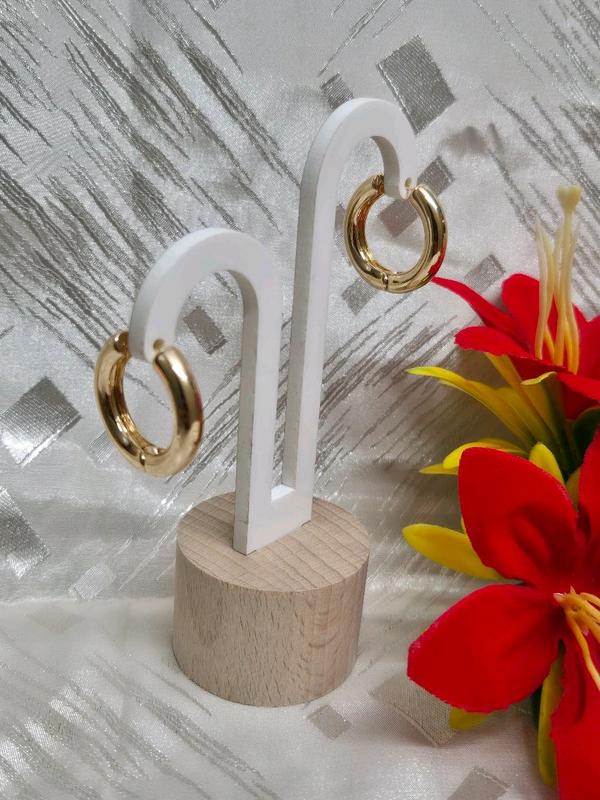 CLASSIC ROUND HOOPS