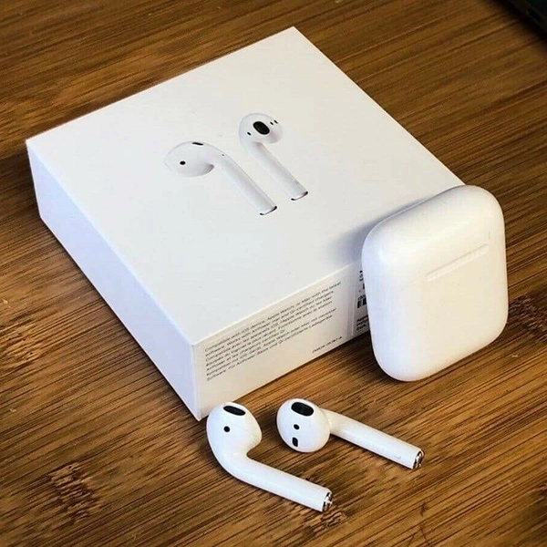Apple Airpods Super Copy Original High with SIRI Pop up + gps + Rename + Wireless Charging - White
