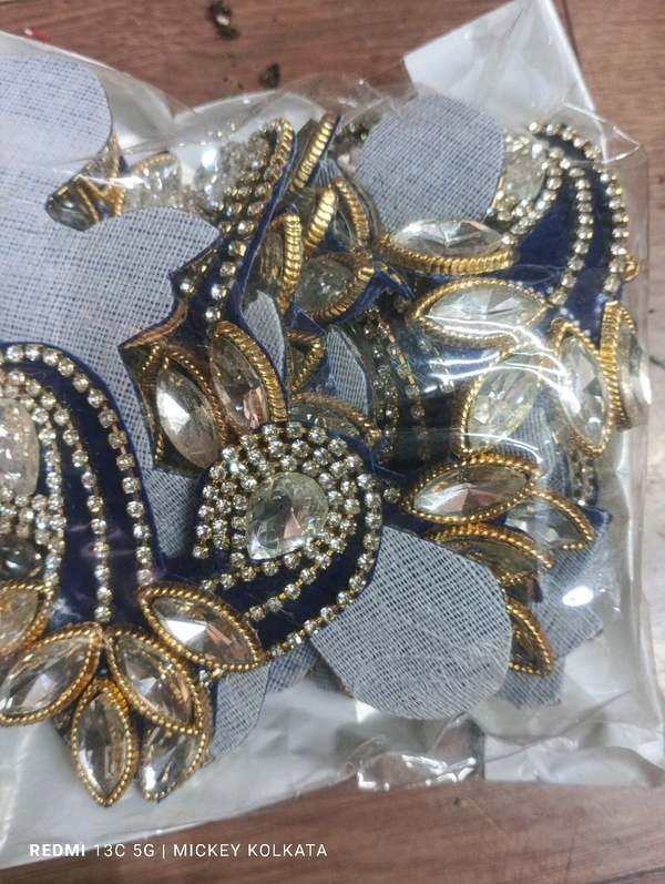 Velvet Blue Buti With Original Chain.  - Blue, 50 Pcs