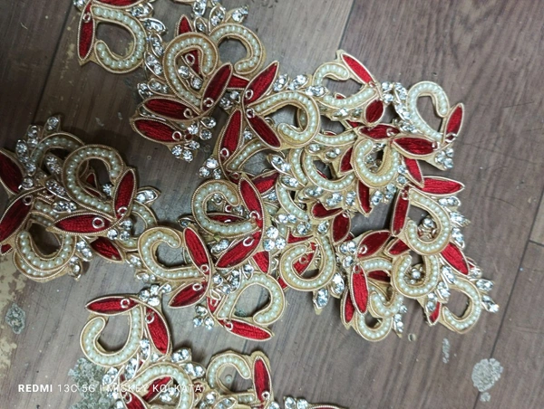 Arihant Red Thread And Moti Buti Handmade - Red, 25 Pcs