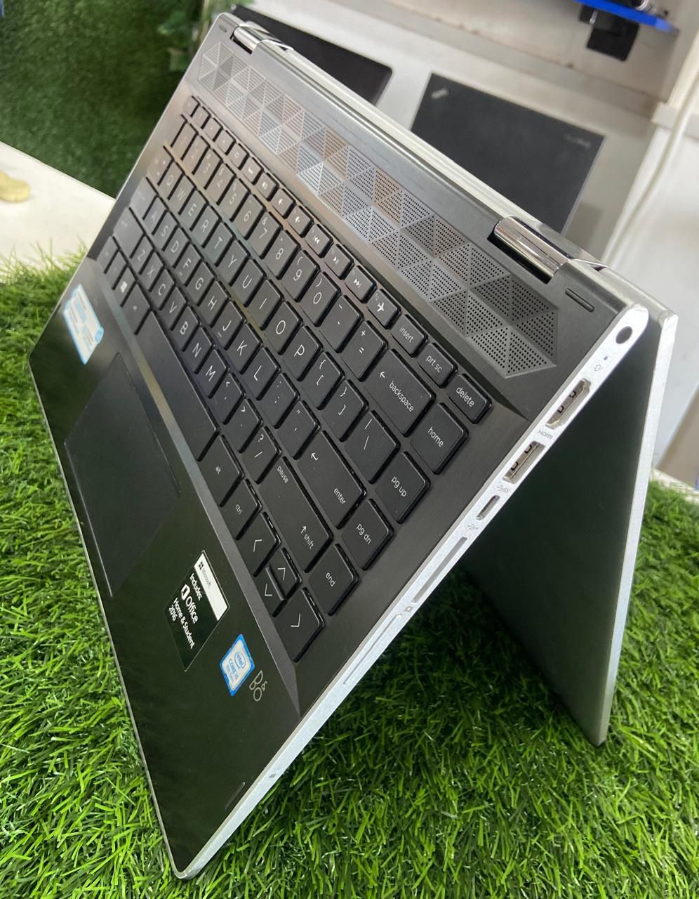 Refurbished) HP Pavilion x360 Convertible 14-cd0xxx | 2-in-1