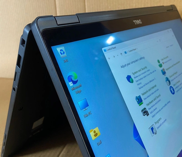 Dell (Refurbished) DELL LATITUDE 7390 2-in-1 Convertible  | Touch Screen | Intel Core i7 8th Gen | 16GB RAM | 256GB NVMe SSD|13.3 Inch FHD Touch | WINDOWS 11 PRO| TYPE C  Original Adapter - Black, 13.3 Inch