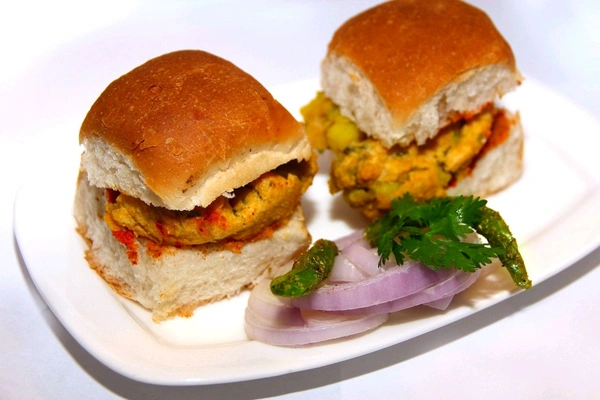 Burger Vada Pav 