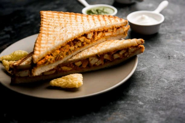 Paneer Burst Sandwich 