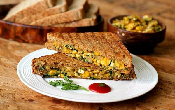 Spicy Cheese Corn Sandwich 