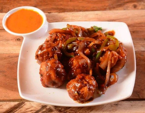 Chilli Paneer Momos