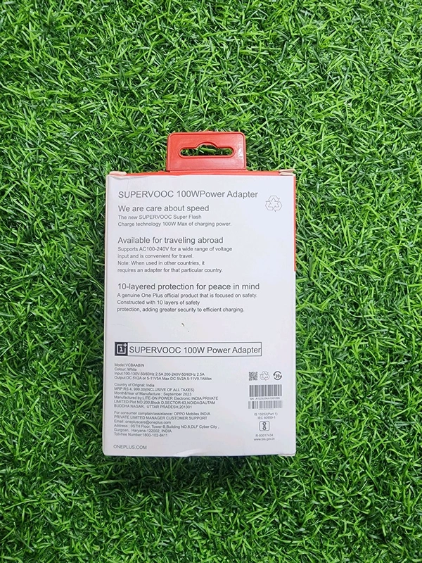 One Plus Supervooc 100w Power Adapter - White