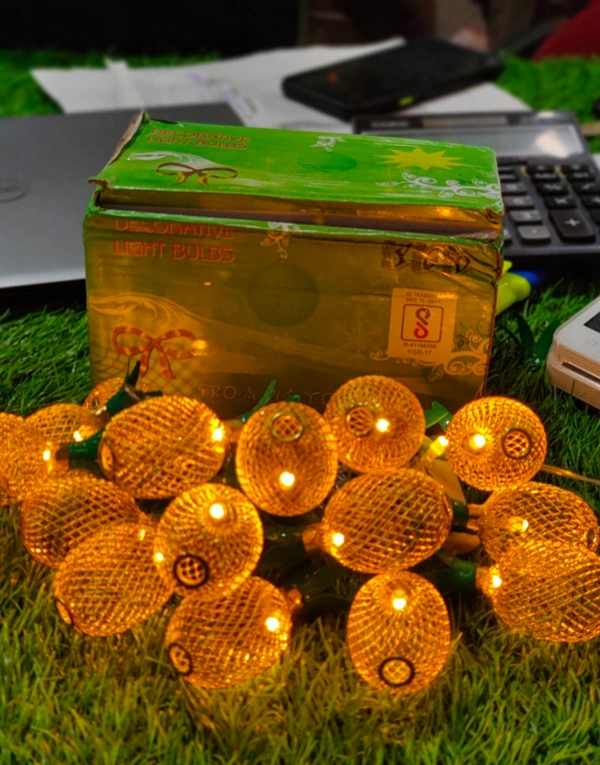 PINEAPPLE LIGHT WARM WHITE 