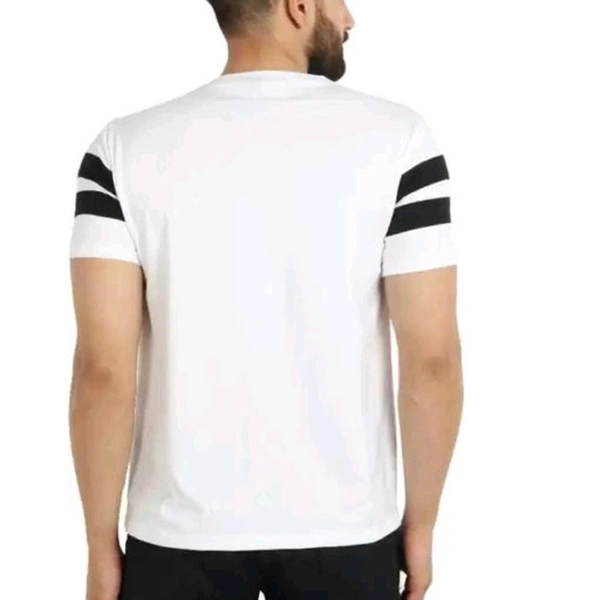 New Trendy Men T-Shirts White - M
