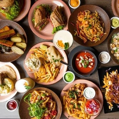 FOOD & SNACKS