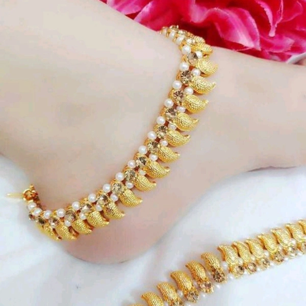 Vishani Anklets  - Golden, Free Size