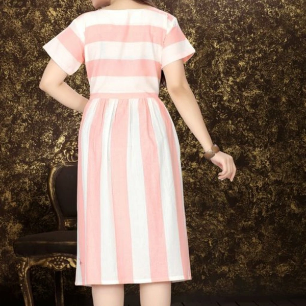 Urban Summer Dress - M, White / Peach