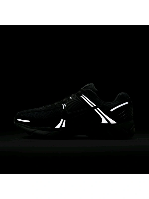Nike Men Zoom Vomero 5 NSW Running Shoes - Black, UK 07