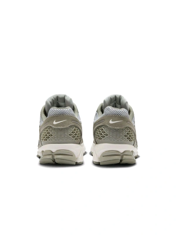 Nike Men Zoom Vomero 5 NSW Running Shoes - Camouflage Green, UK 08