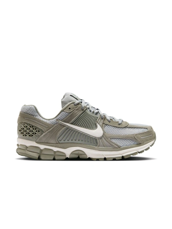 Nike Men Zoom Vomero 5 NSW Running Shoes - Camouflage Green, UK 12