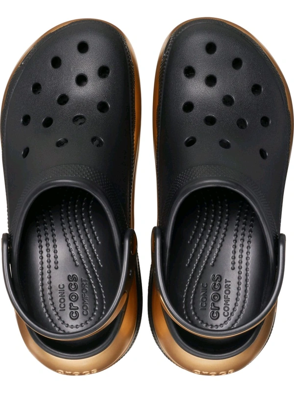 Crocs  Unisex MCMETALLICCLG Clogs - Black, UK 08