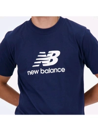 New Balance Men Sport Essentials Logo T-Shirt - Navy Blue, M