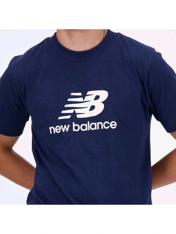 New Balance Men Sport Essentials Logo T-Shirt - Navy Blue, M