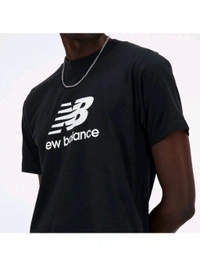 New Balance Men Sport Essentials Logo T-Shirt - Black, 2XL