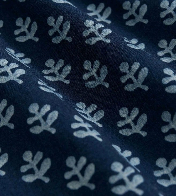 Brooks Brothers Navy Indigo-Dyed Cotton Fun Patterned Sport Shirt - Martinique, XS