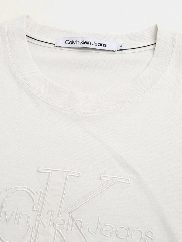 CALVIN KLEIN Men Off White Color T-Shirt - White, M