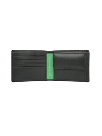 United Colors of Benetton Men Leather Global Coin Wallet Black