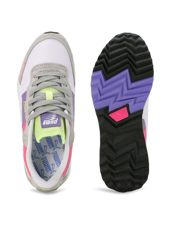 Puma  Road Rider SD Unisex Grey Sneakers - White, UK 06