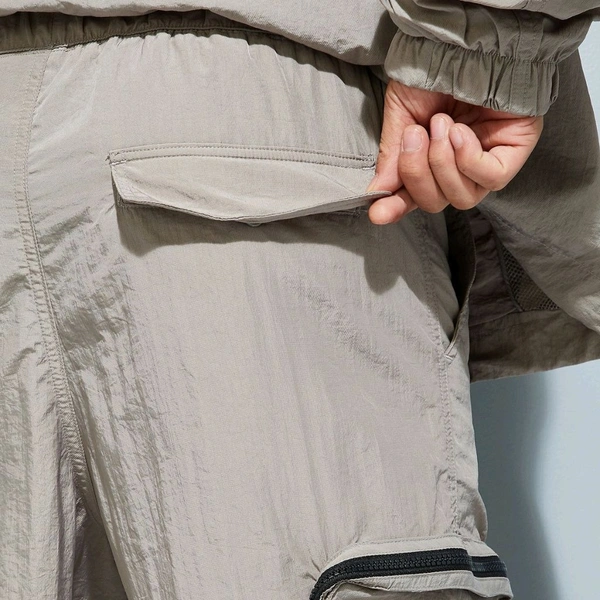 URB_N Men Solid Parachute Pants with Cargo Pockets - Mercury, 32