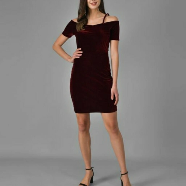 Varaaro Vaararo Women Maroon Velvet Dress - S, maroon