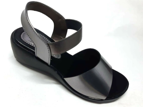 SHOEZEE Shoezee 49 Casual Sandal.BIJNIS - 9/1