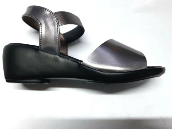 SHOEZEE Shoezee 49 Casual Sandal.BIJNIS - 9/1