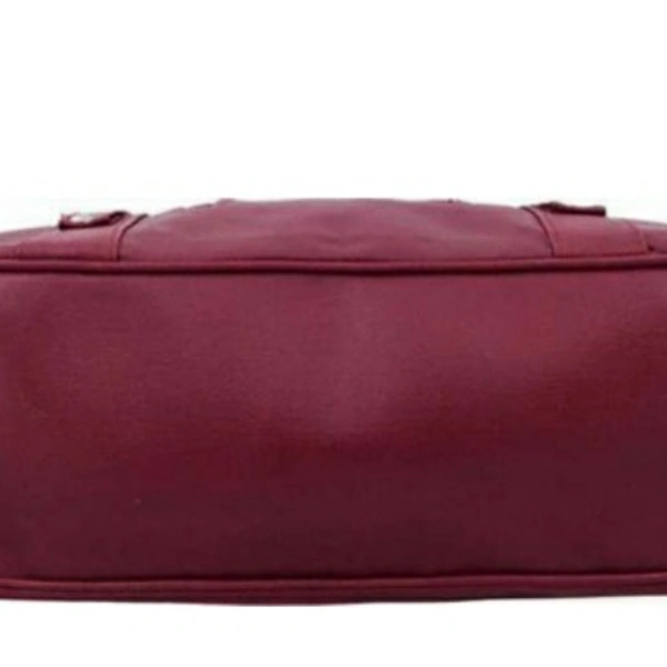 ROYAL INDIA GRACEFUL CLASSY WOMEN SLINGBAG - 3.0⭐⭐⭐
