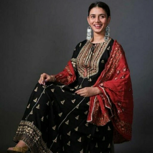AAGAM Aagam Voguish Suit - XL