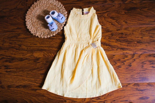 Sunshine Sleeveless Dress with Pearl Bow Detail - 4-5 year