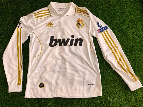 Cristiano Ronaldo Real Madrid Collar Embroidery Full Sleeve Jersey - L