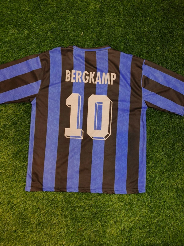Bergkamp Inter Milan Five Sleeve Jersey - M