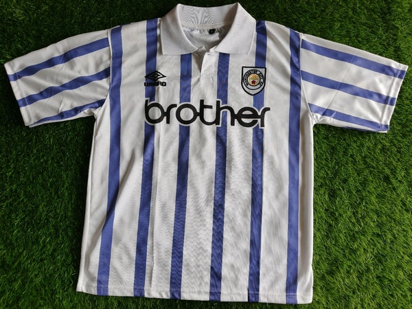 Manchester City Collar Plain White With Strips  - L