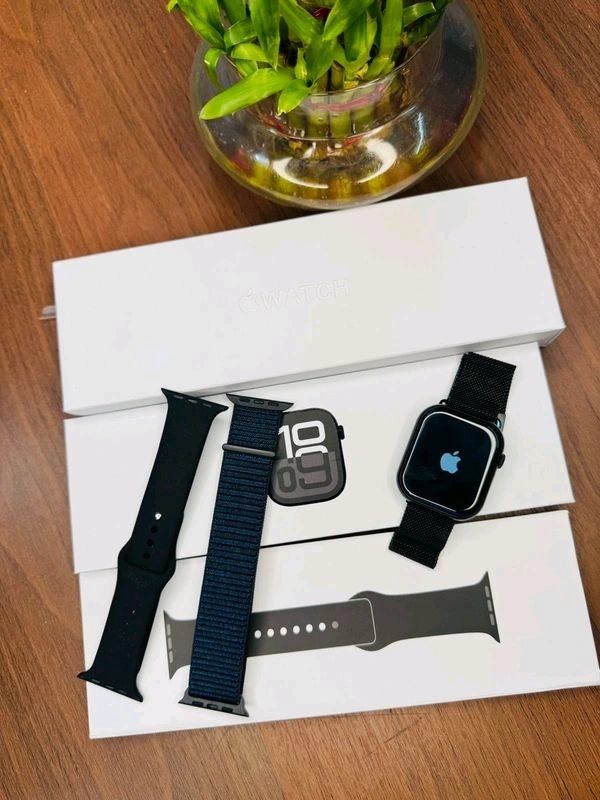 Apple Watch Series 10 And Apple Airpod pro 2 Combo