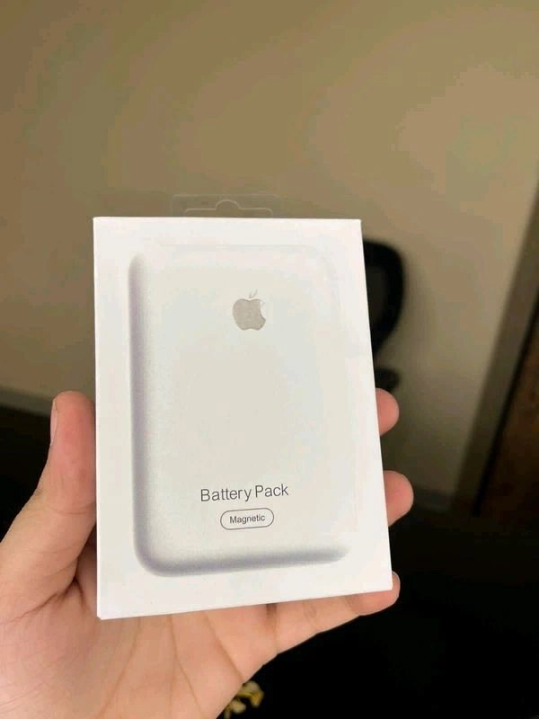 Apple Wireless Powerbank (5000 mah) White - White