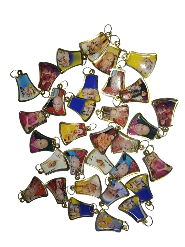 BELL LOCKET (12 PIECE)